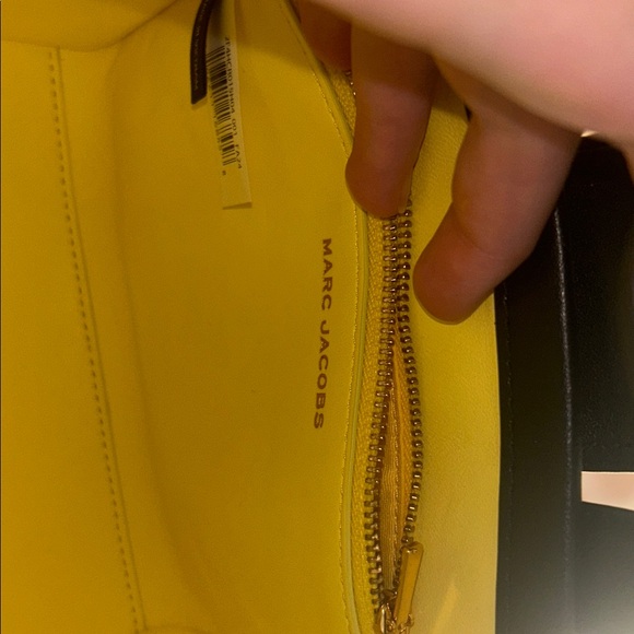 Marc Jacobs Black Crossbody mini Bag - Picture 9 of 10